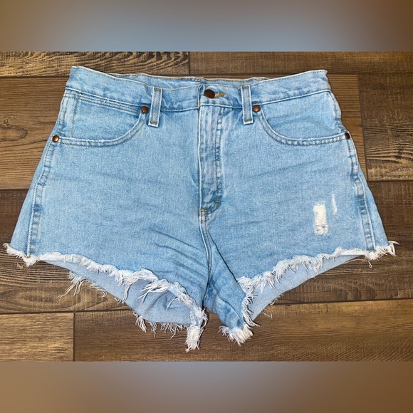 Wrangler Shorts Light Wash Denim - Picture 1 of 2